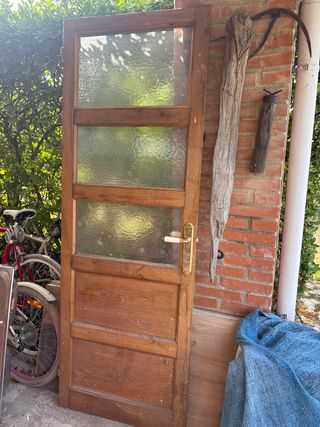 Puerta antigua de castaño 