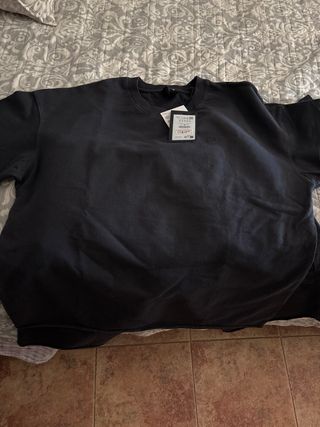 Conjunto Pull & Bear es azul oscuro