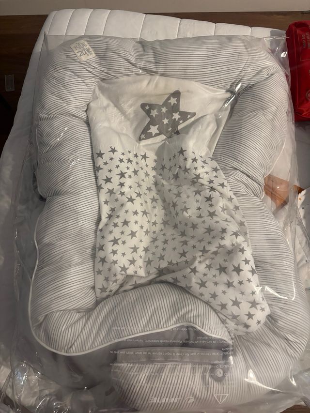 Cuna nido bebé - Gris estrellas