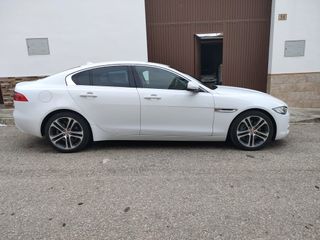 Jaguar XE 2015