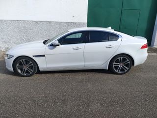 Jaguar XE 2015