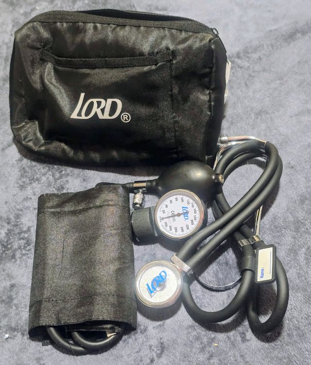 Tensiómetro Lord: Estetoscopio Incluido