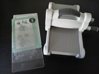 Lote d Troqueladora Big Shot
Troqueles + Embossing