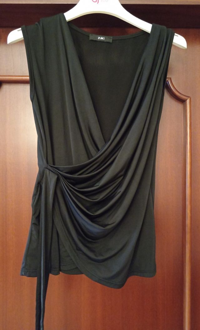 Top nero Zuki - elegante