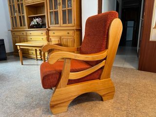Sofá y sillones en madera de pino
