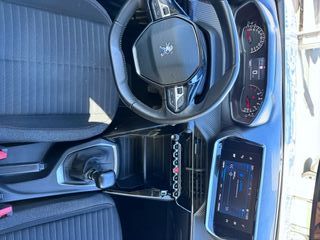 Peugeot 2008 2021