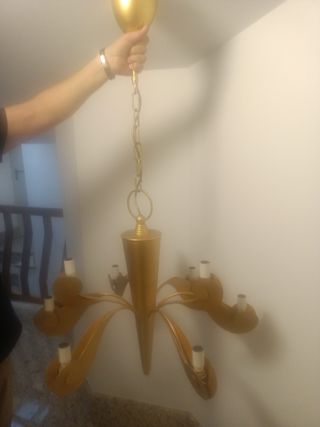 Lámpara dorada metal - 8 luces