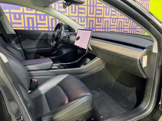 Tesla  Model 3 Standar Plus 2019