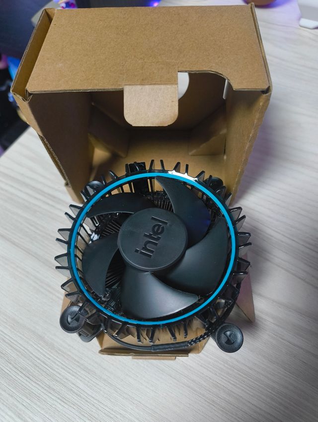 Disipador Intel Core i5-13400F LGA1700
