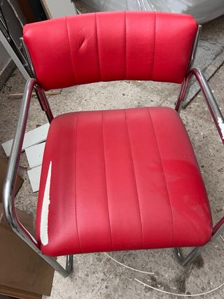 2 sillas rojas vintage