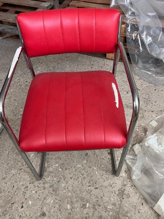 2 sillas rojas vintage