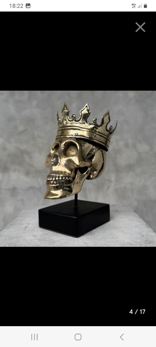Calavera con corona - Bronce