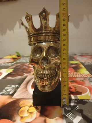 Calavera con corona - Bronce