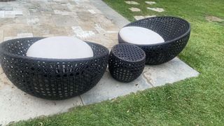 Sillón y mesa ratona mimbre negro