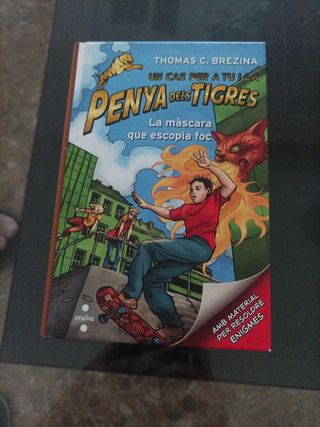La màscara que escopia foc