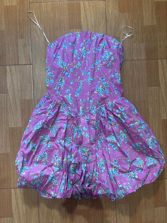 Vestido Zara floral-encorsetado