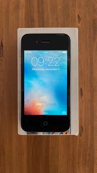 iPhone 4S - 16GB (reparado, funcionando)