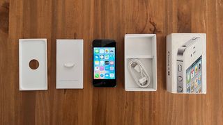 iPhone 4S - 16GB (reparado, funcionando)