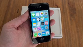 iPhone 4S - 16GB (reparado, funcionando)