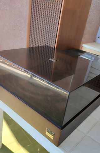 Tocadiscos Vieta con amplificador y altavoces