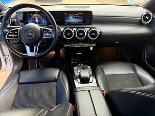 Mercedes-Benz Clase CLA 180 AUTOMATICO