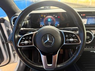 Mercedes-Benz Clase CLA 180 AUTOMATICO