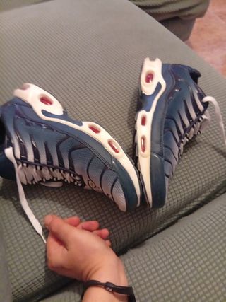 Zapatillas deportivas 44 - casi nuevas