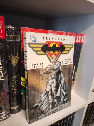 Trinidad DC Comics (Planeta DeAgostini) – 3 tomos.
