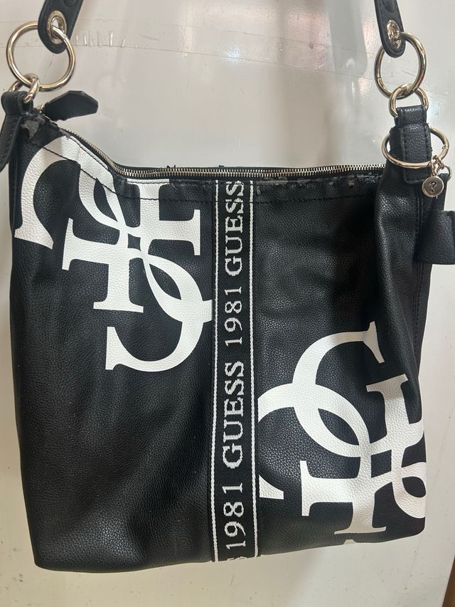 Bolso Guess negro - bandolera