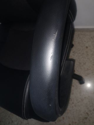 Silla gaming negra oficina