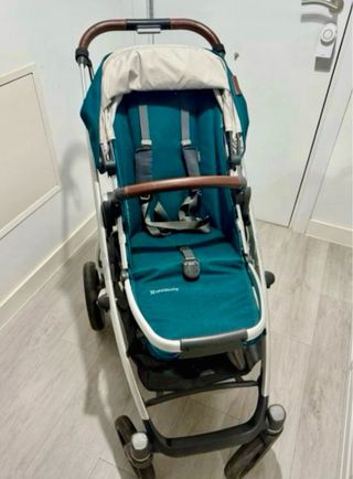 Carro bebé con muchos accesorios Uppababy Vista V2