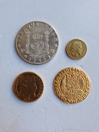 4 Monedas antiguas: réplicas