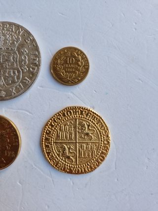 4 Monedas antiguas: réplicas
