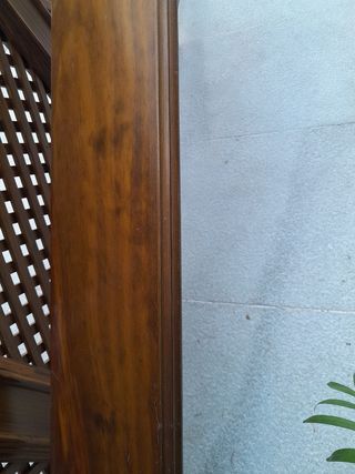 Cubre radiador madera marrón