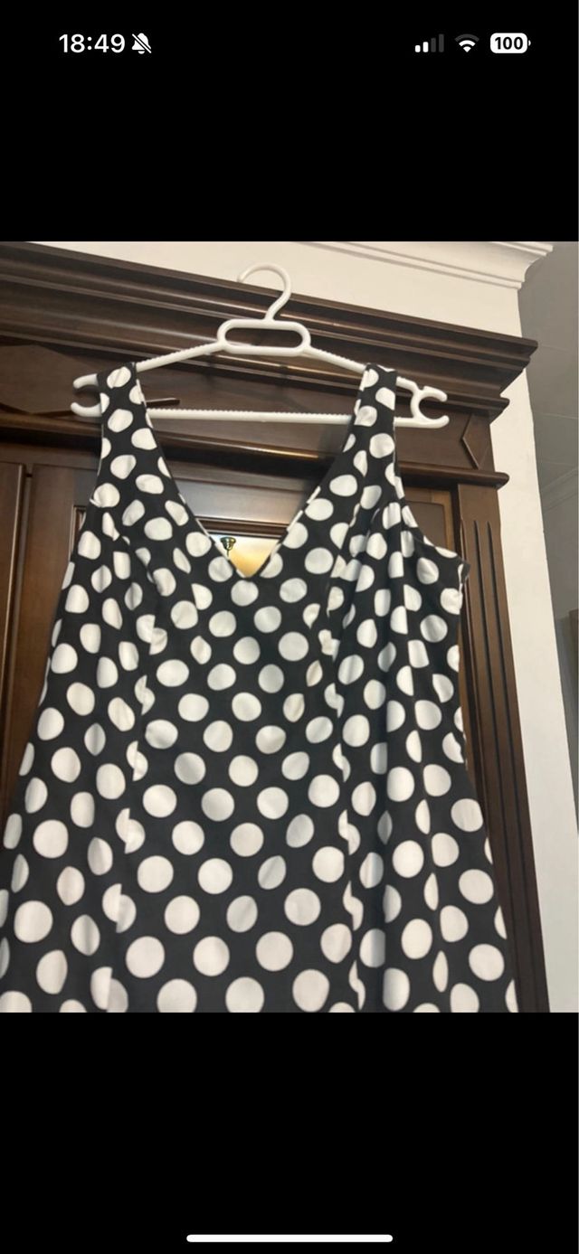 Traje Flamenca lunares blanco-negro + verde