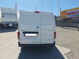 Nissan NV200 2016