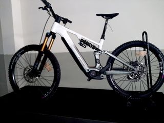 Bicicleta eléctrica Focus 2025