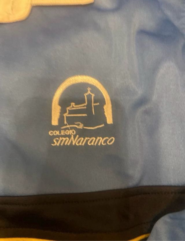 Uniforme Colegio Sta. Mª Nara