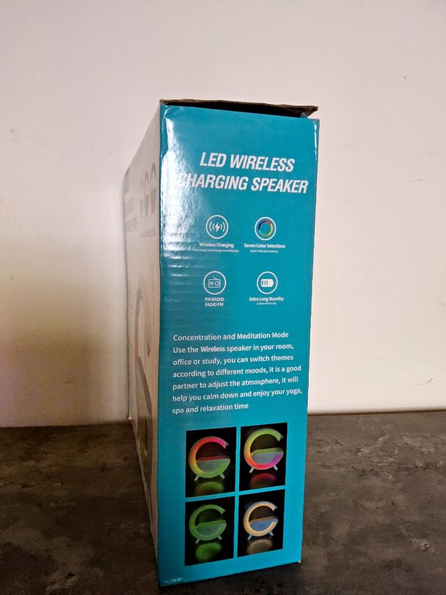 Lampara Altavoz LED inalámbrico BT2301 bluetooth