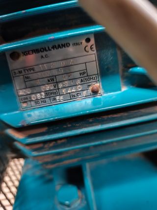 Compresor Ingersoll-Rand Aeolus T30 5,5 cv. 270 lt