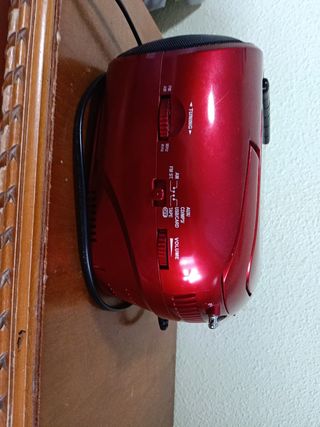 Radio CD Portátil Sunstech Roja con USD y SD-nuevo