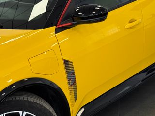 RENAULT 5 E-TECH TECHNO 