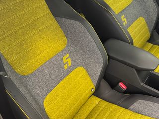 RENAULT 5 E-TECH TECHNO 