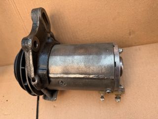 Dinamo Seat 600 - Buen estado