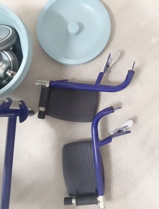 Silla de ruedas con water incorporado