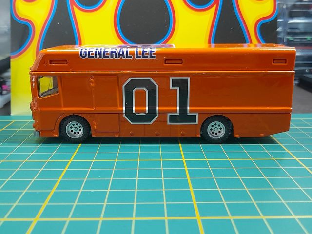 Hot Wheels General Lee + Transporter custom