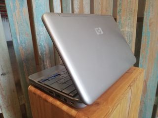 PORTÀTIL HP ULTRA MINI NOTE-INTEL-SSD 30GB-RAM2GB