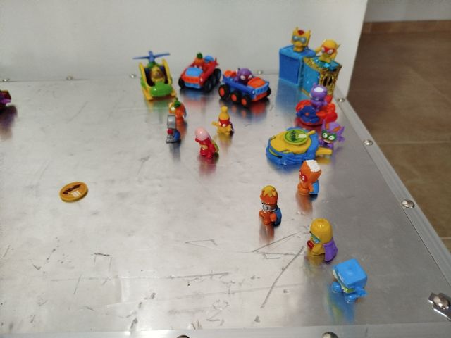 Superthing Set temporada 1