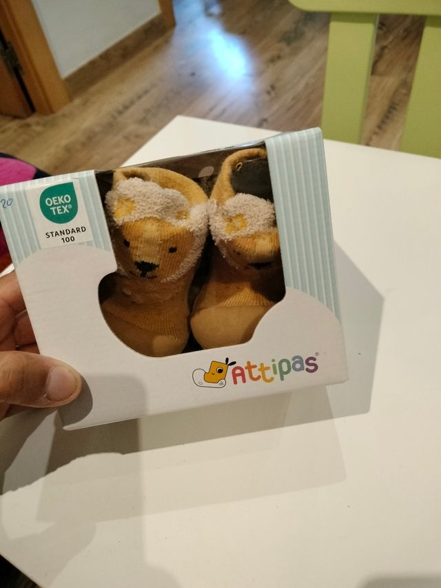 Zapatillas Attipas León, en perfecto estado