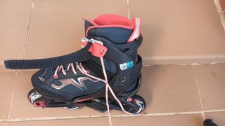 Pack Patines ajustables,casco y bolsa transporte.